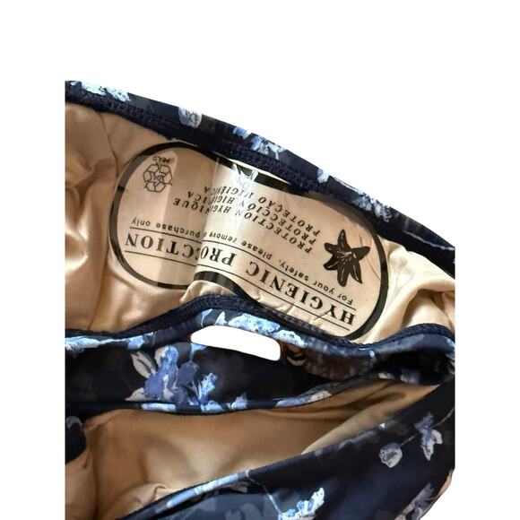 NWT A Pea in the Pod Ruffled Maternity Floral Swimsuit Dark Blue Size M - Picture 5 of 8